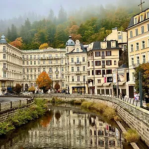 https://zlaty-sloup.karlovyvary-hotels.com