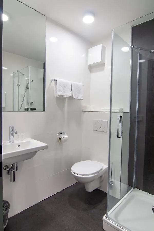פראג Hotel Avion צ'כיה
